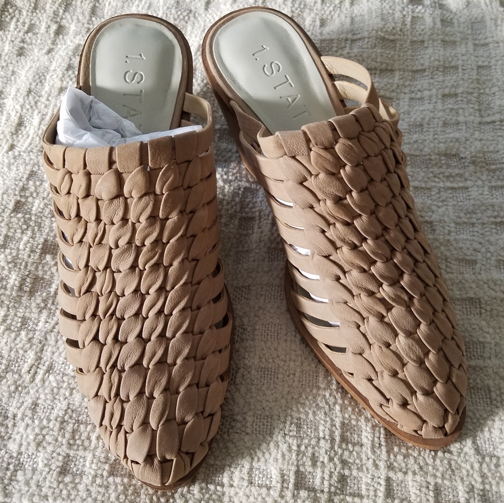 1 State Tan Mules